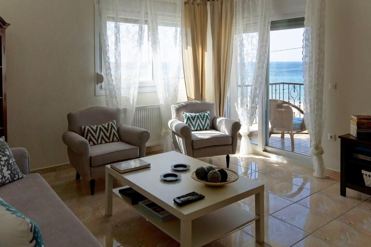 Lemon Beach Front Apartment, Nikiti Екстер'єр фото