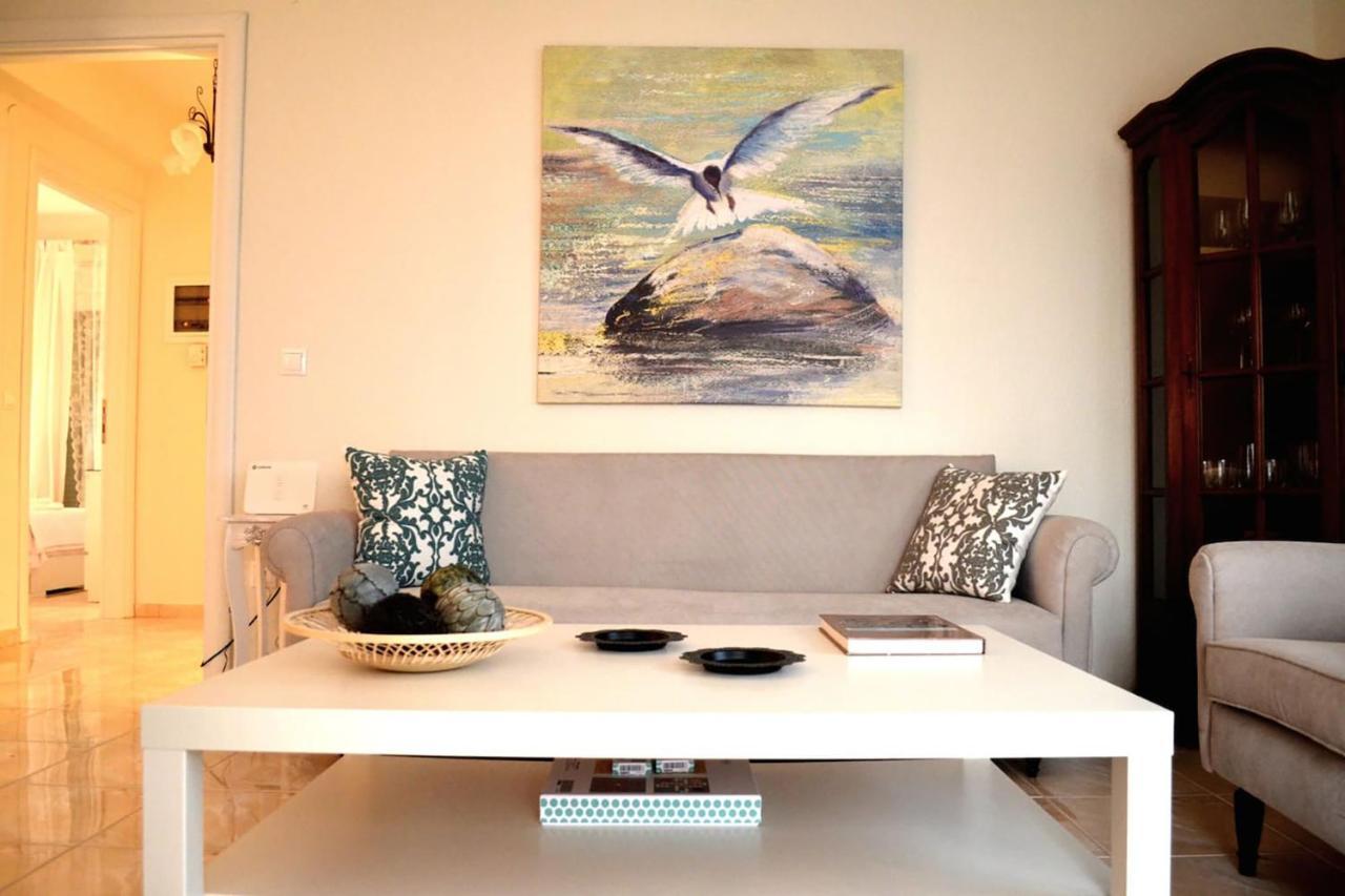 Lemon Beach Front Apartment, Nikiti Екстер'єр фото